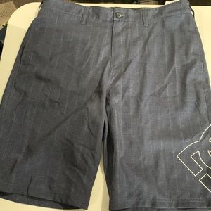 DCMwns 34 waste shorts mid length
